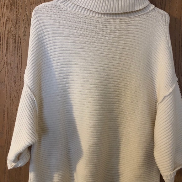 Free People Sweater - Picture 2 of 3